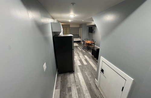 East Parkside Apartment | Stylish 1-Bedroom Escape – Comfort & Convenience, Sleeps 3