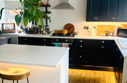 Honley House | Stylish 18th Century cottage