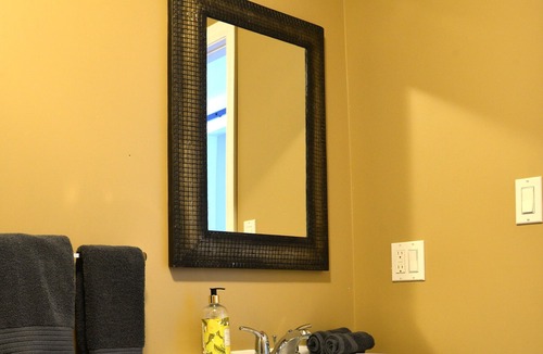 Orillia Apartment | Stylish 1BR Apt - King bed!