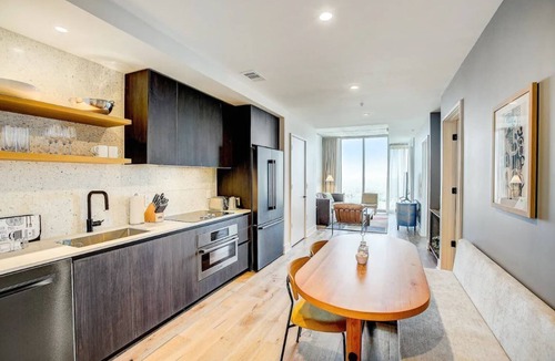 Rainey Street Historic District Condo | Stylish 1BR Austin Escape w/Heated Rooftop Pool