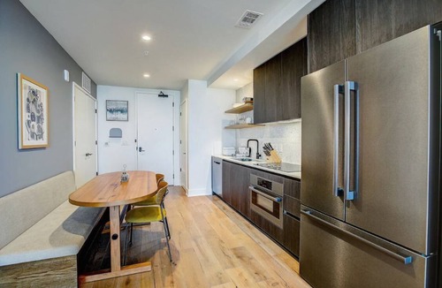 Rainey Street Historic District Condo | Stylish 1BR Austin Escape w/Heated Rooftop Pool
