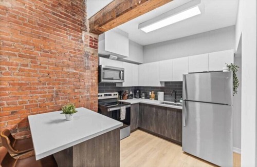Peterborough Apartment | Stylish 1BR Boutique Loft in Downtown Peterborough