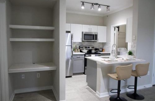 Egypt Apartment | Stylish 1BR Escape Ideal for Business or Leisure