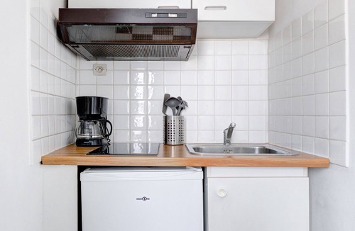 Arsenal Apartment | Stylish 1BR in Le Marais District