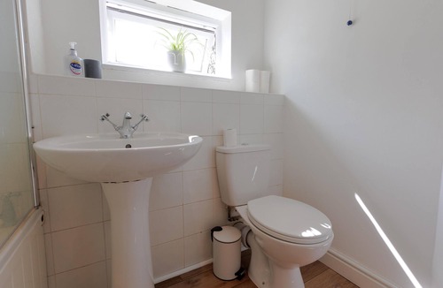 Coalbrookdale Apartment | Stylish 2-Bed Maisonette