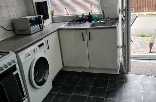 Hunton Bridge Apartment | Stylish 2 Bed Flat-Harry Potter/Leavesden Studios/Watford Junction