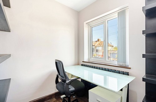 Sudbury House | Stylish 2 Bedroom House Wembley