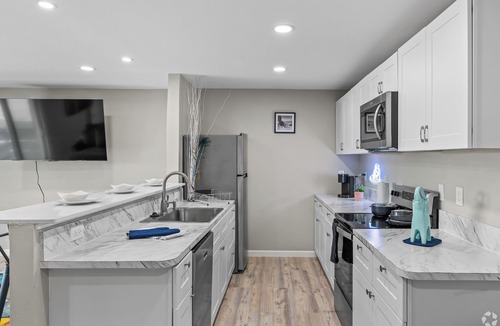 West Arlington Apartment | Stylish 2 bedroom 2bath with all the bells and the whistles In Arlington Texas