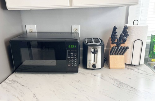 Piqua Apartment | Stylish 2-Bedroom duplex in prime location!