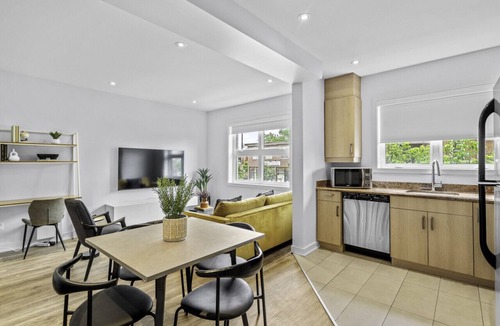 Little Italy Apartment | Stylish 2-Bedroom Haven by Jean Talon Market