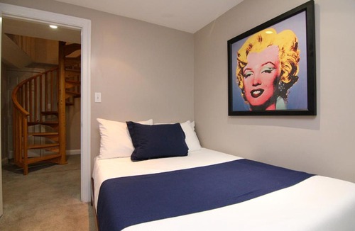 Columbus Apartment | Stylish 2 Bedroom in South End