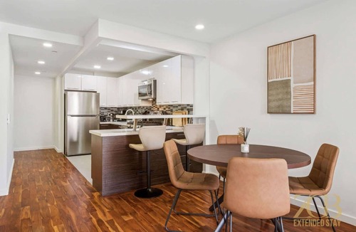 East Harlem Apartment | Stylish 2-Bedroom Near Central Park - Laundry - Elevator