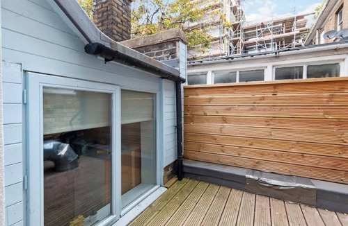East Putney Apartment | Stylish 2 Bedroom | Putney | Zone 2