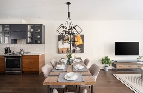 Mile End Apartment | Stylish 2BD/2BA Brand New in Mile End/Plateau