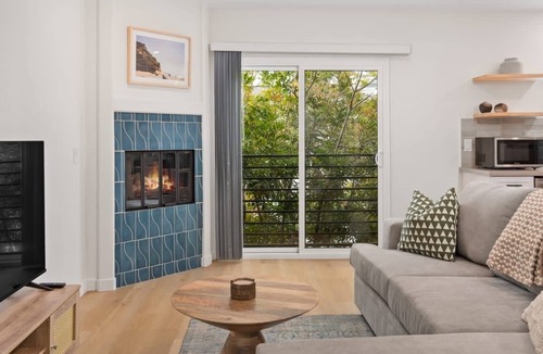 Olde Solana Beach Apartment | Stylish 2BD Peek-a-boo Ocean View High-End Stay