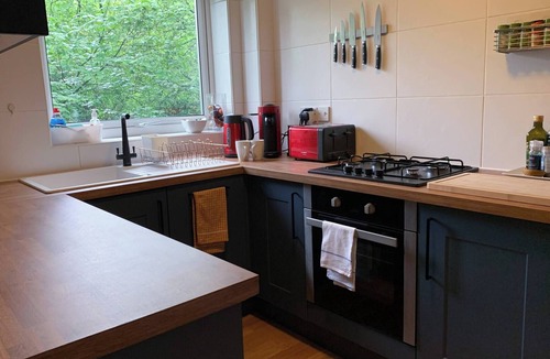 Headingley Apartment | Stylish 2Bed Apt in Leeds with Free Parking