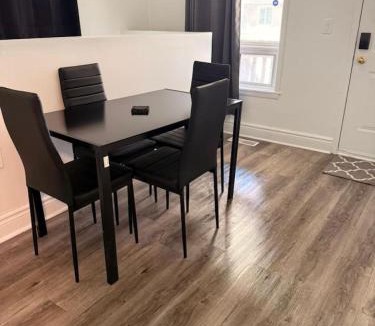 Sandwich Towne Apartment | Stylish 2BR 1 Bath Haven with WiFi and Parking