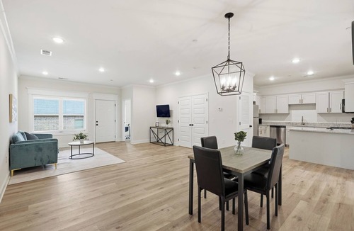 Madison Apartment | Stylish 2BR/2BA Stay · Open Layout
