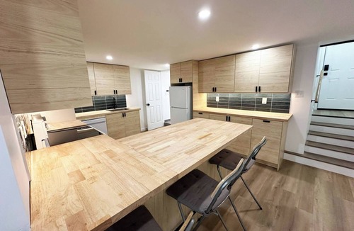 North Ironbound House | Stylish 2BR - EWR, Stadium & NYC