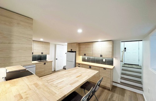 North Ironbound House | Stylish 2BR - EWR, Stadium & NYC