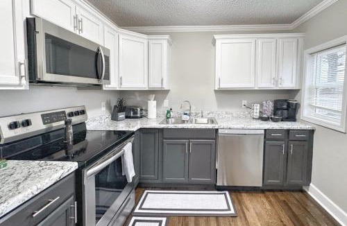 Decatur House | Stylish 2BR in Decatur - Big Deck - Pets OK - Fire Pit