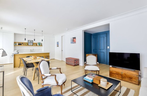 Passy Apartment | Stylish 2BR in Private Mansion at Rue de Passy