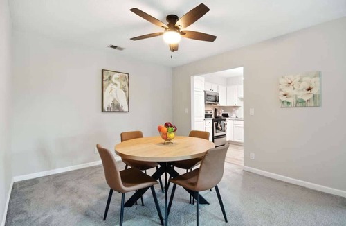 Bloomington Apartment | Stylish 2BR Loft, Near ISU, Hospitals & Downtown