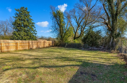 Greenville House | Stylish 2BR Near ECU & Downtown Fast WiFi Clean, Bright & Family Friendly