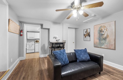 Powelton Village Apartment | Stylish 2BR Near Upenn