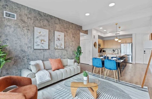 Downtown Salt Lake City Apartment | Stylish 2BR | Pool, Central SLC, Great Access