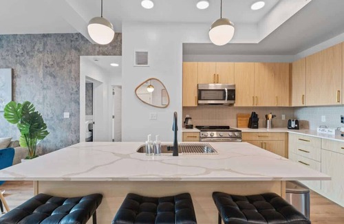Downtown Salt Lake City Apartment | Stylish 2BR | Pool, Central SLC, Great Access