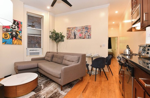 East Harlem Apartment | Stylish 2BR Retreat North of Central Park