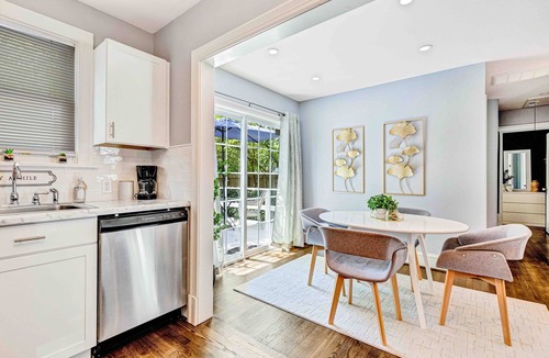 Lakeside House | Stylish 2BR w/Fenced Yard & Deck, Walk to Botanical Gardens, Pet-Friendly