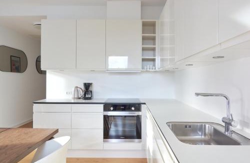 Copenhagen City Centre Apartment | Stylish 2BR w Private Balcony in CPH City Centre