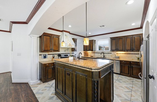 Knox - Henderson House | Stylish 3-BDRM Home/Near DT/Walk to Bars & Shops