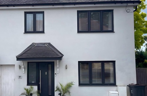 London Borough of Bromley Apartment | Stylish 3-Bed Executive Home Chislehurst, BR7