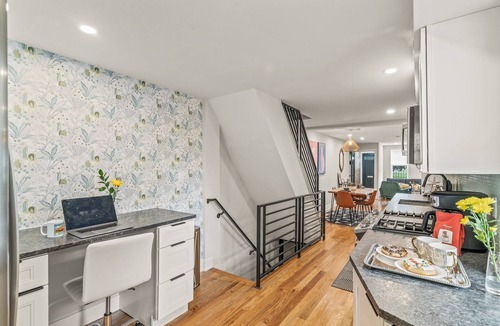 Passyunk Square Apartment | Stylish 3-Bedroom Home in Philly