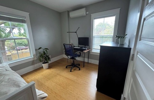 Kenton House | Stylish 3 Bedroom w/Spa + Yard