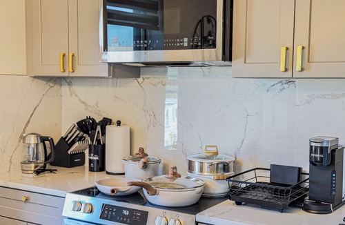 Powelton Village Apartment | Stylish 3BR Apt w/Laundry Near UPenn&Drexel