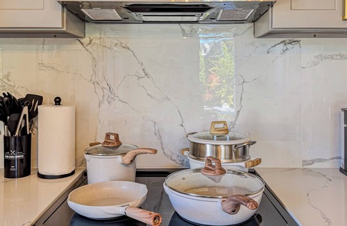 Powelton Village Apartment | Stylish 3BR Apt w/Laundry Near UPenn&Drexel