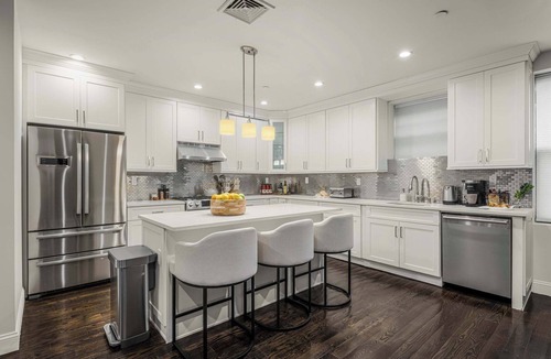 East Harlem Apartment | Stylish 3BR Designer Home in Harlem!