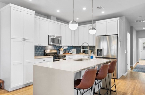 Clarksville House | Stylish 3BR East Austin Home | Dedicated Office + Pet-Friendly Yard Mins to 6th!