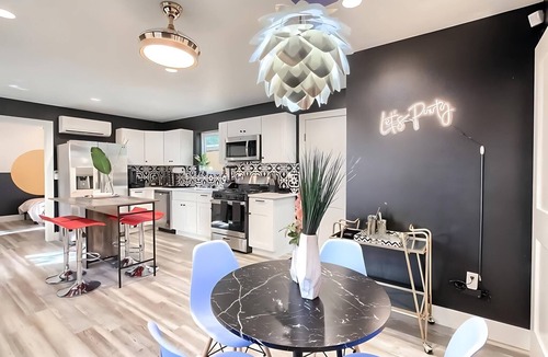 East Cesar Chavez Cottage | Stylish 3BR East Side Retreat w Patio & BBQ