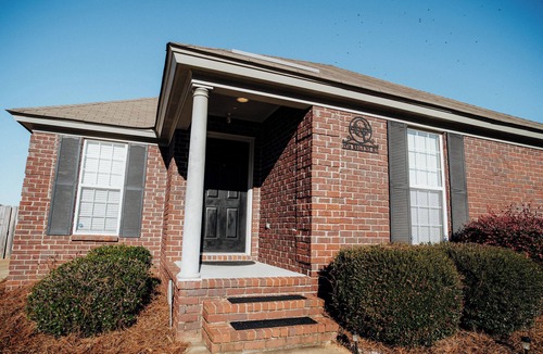 Prattville House | Stylish 3BR Escape | Close to Downtown Prattville