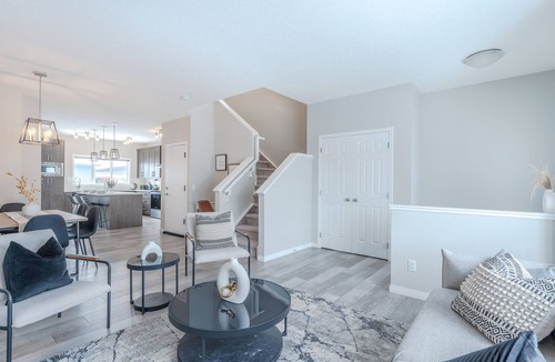 Northwest Calgary House | Stylish 3BR Home Family-Friendly Amenities 14min to Airport 20 mins to DT