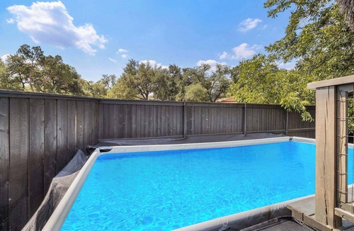 Barton Hills House | Stylish 3BR Near The Domain Modern Austin Stay