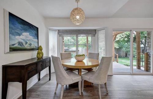 McNeil House | Stylish 3BR Near The Domain - Modern Austin Stay