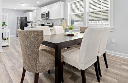 Gardens Condo | Stylish 3BR - OC Gardens w/Patio & Parking
