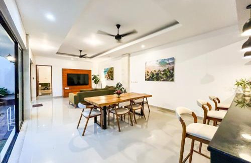 Tibubeneng Apartment | Stylish 3BR Pool Villa 5 Min to Beach Canggu
