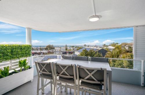 Manly House | Stylish 4-Bed Townhouse with Panoramic Ocean Views